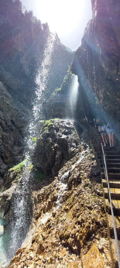 in-der-Hoellentalklamm-461×1024